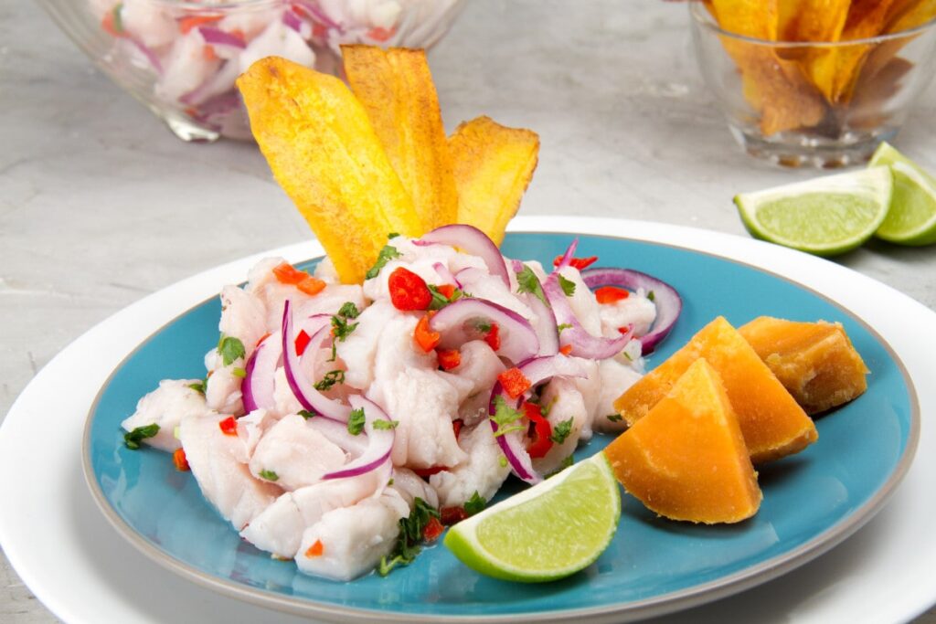 Authentic Peruvian ceviche with onion and sweet potato - Cusco food tour | Qori Qilka